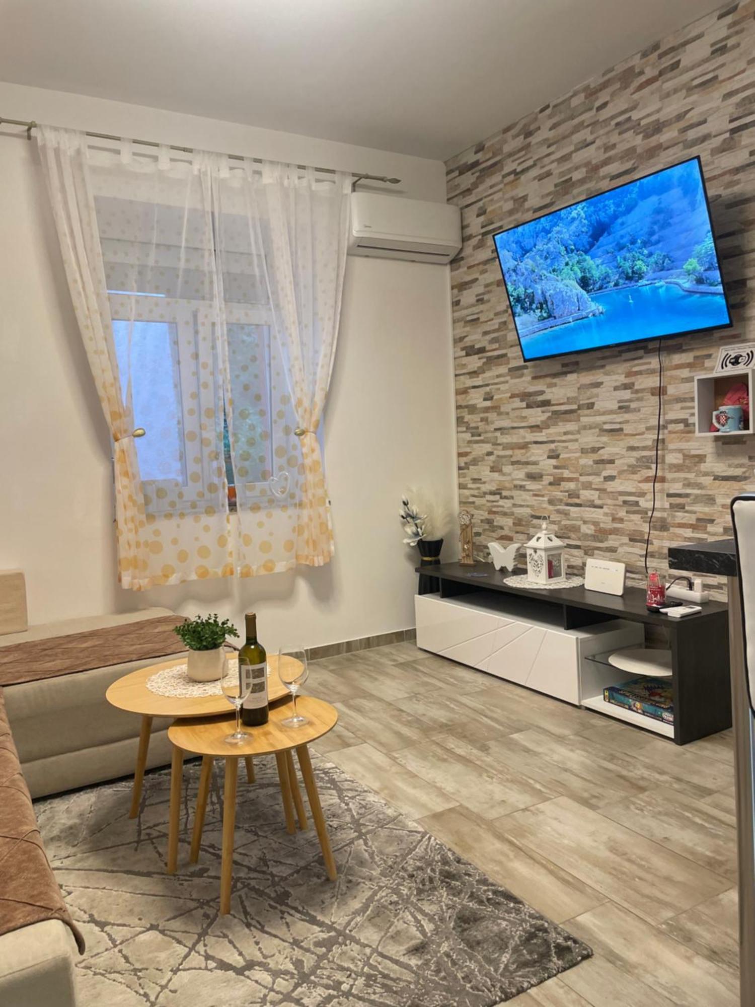 Apartment Lucija Jablanac Buitenkant foto